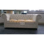 Chesterfield Classic 321 Perleťovo biela K2 sedacia súprava