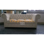 Chesterfield Classic 311 Perleťovo biela K2 sedacia súprava