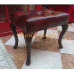 Chesterfield Cambridge podnožka Antik bordová A7