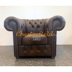 Kreslo Chesterfield Classic Antik stredne hnedá