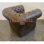 Kreslo Chesterfield Classic Antik stredne hnedá