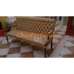 Chesterfield King pohovka pre 3 osoby Cappuchino
